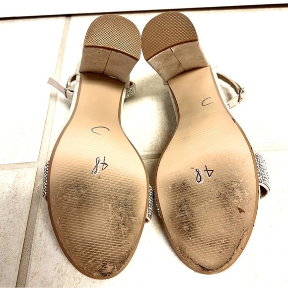 STEVE MADDEN Kalina Embellished Suede Ankle-Strap Sandals cream size 10M - Picture 9 of 10